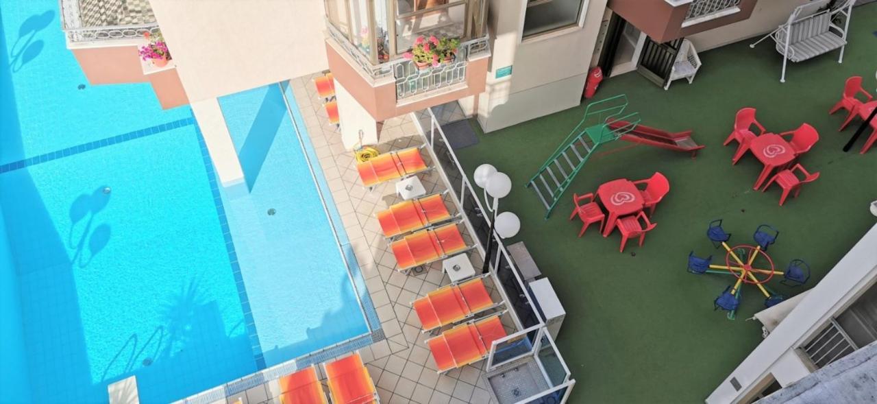 Hotel Cosmos Rimini Exteriör bild