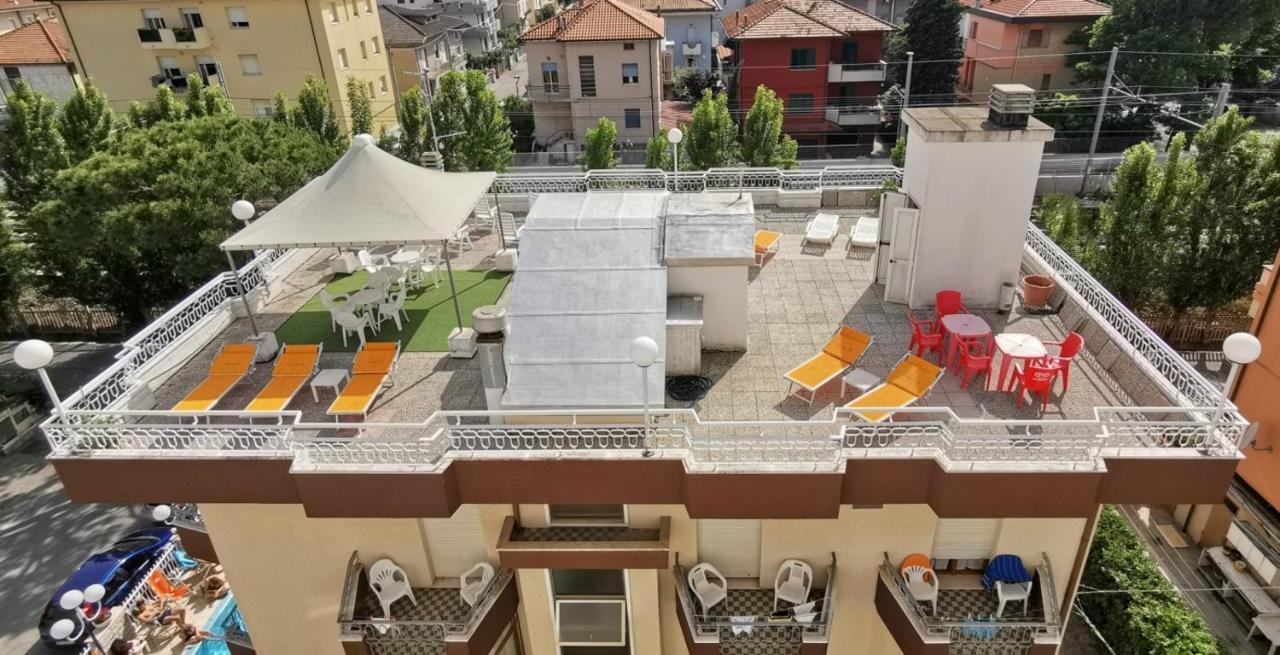 Hotel Cosmos Rimini Exteriör bild